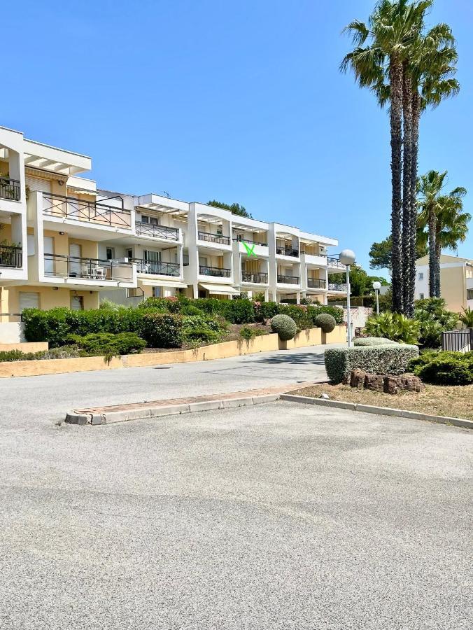 Appartement Vue Exceptionnelle Saint-Raphael  Exterior photo